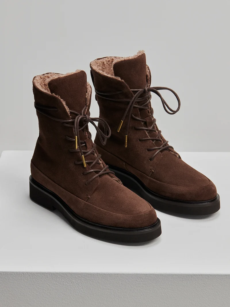 Aveiro Fleece Lined Lace Up Boot