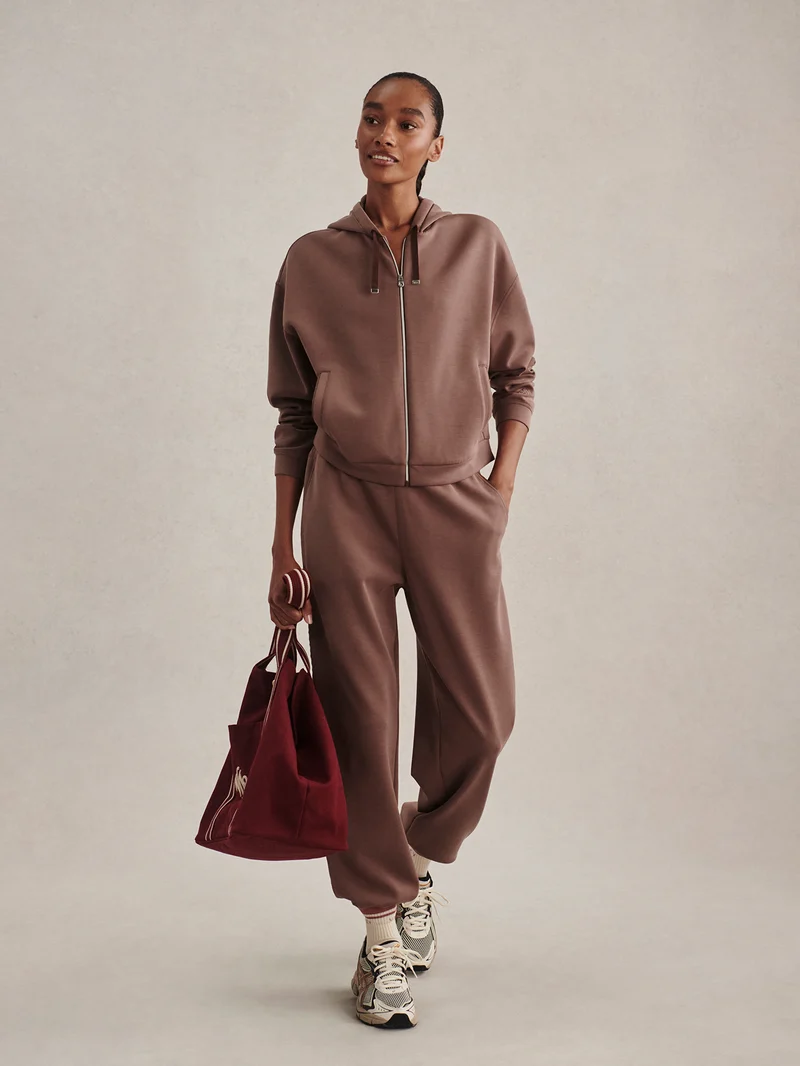 Eli Jogger 27