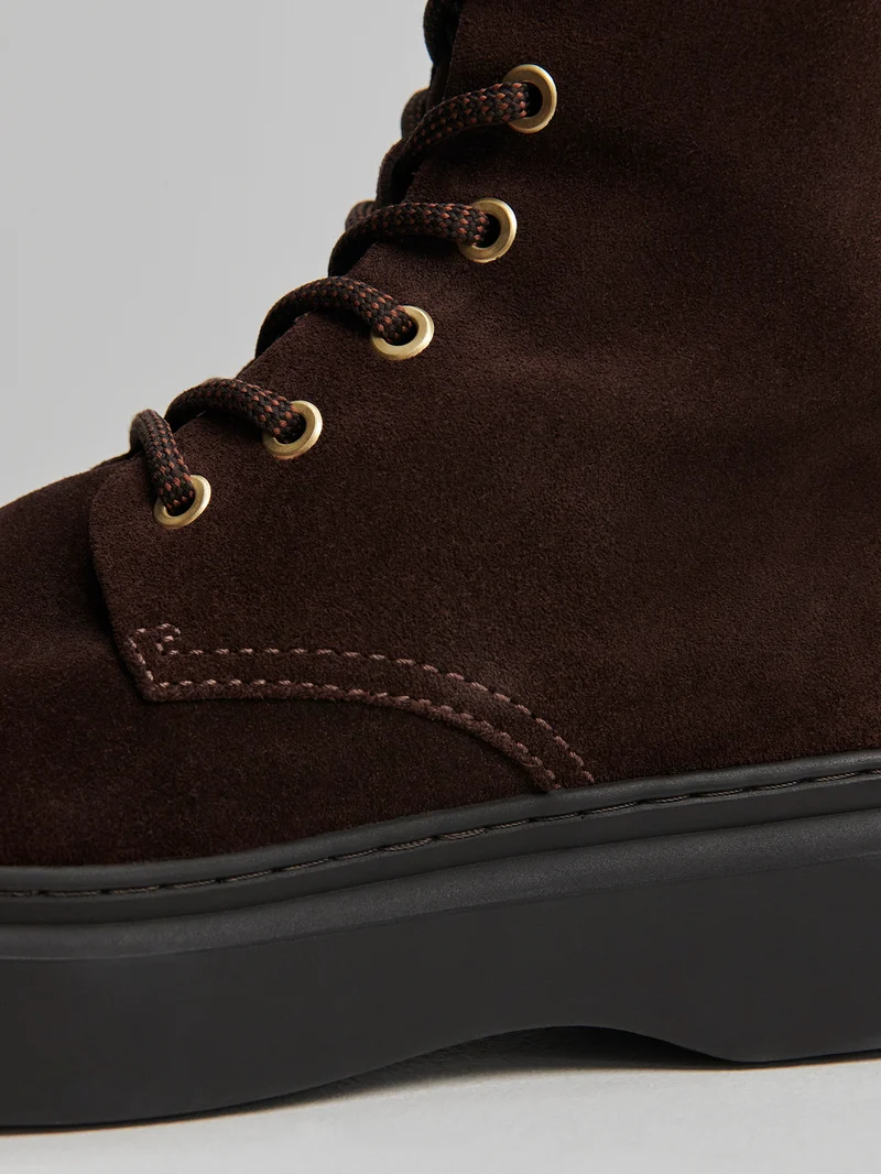 Arno Lace Up Suede Boot