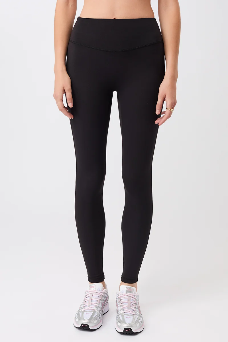 Sporty Vibe Leggings - Black
