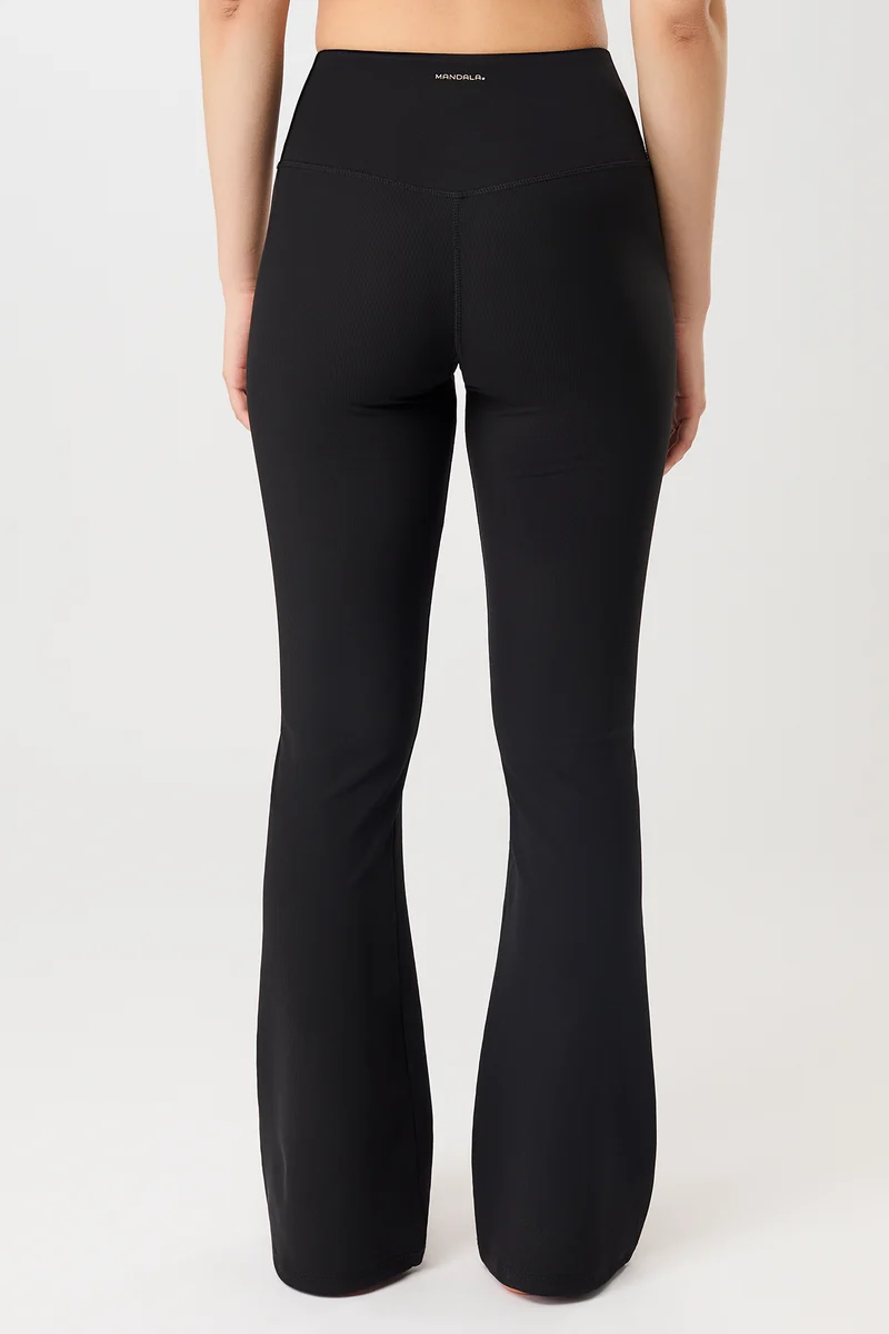 Flared & Ribbed Legging - Black