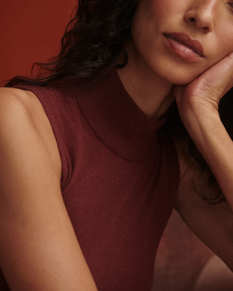 Neilsen Sleeveless Knit Top