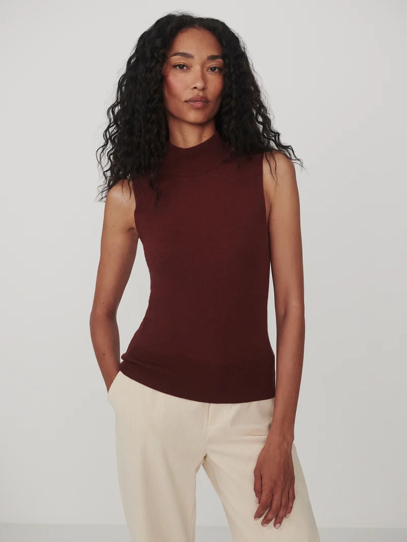Neilsen Sleeveless Knit Top