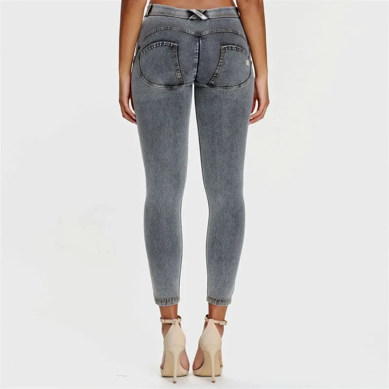 WR.UP Push-Up Regular Waist Skinny 7/8 Denim Jeans - Denim Gray - Black Seam