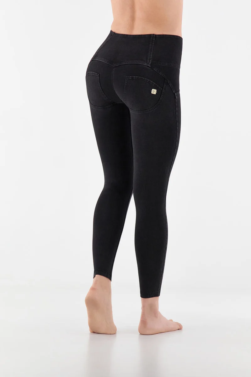 WR.UP Push-Up Button High Waist Skinny 7/8 Denim Jeans - Denim Black - Black Seam