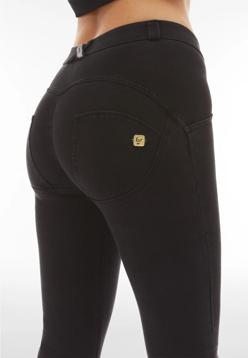 WR.UP Push-Up Regular Waist Skinny Denim Jeans - Denim Black - Black Seam