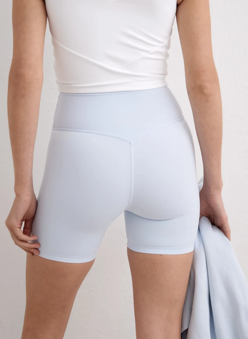 Aura Sense Midi Biker Shorts