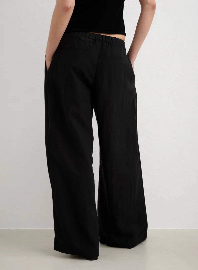 Black Riviera Pants