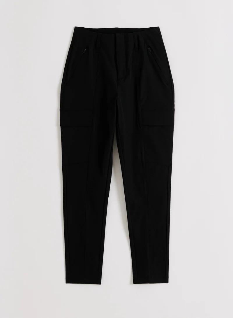 Black Straight Leg Cargo Pants