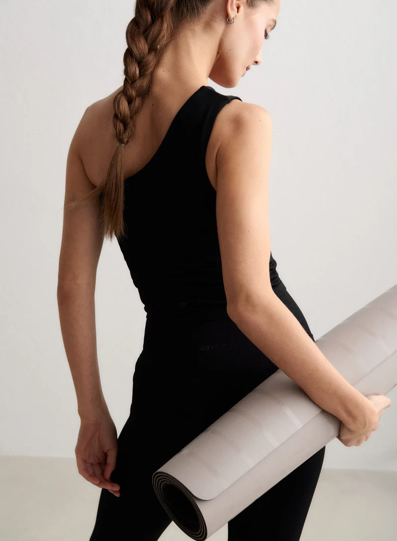 Black Shape Seamless One Shoulder Bralette