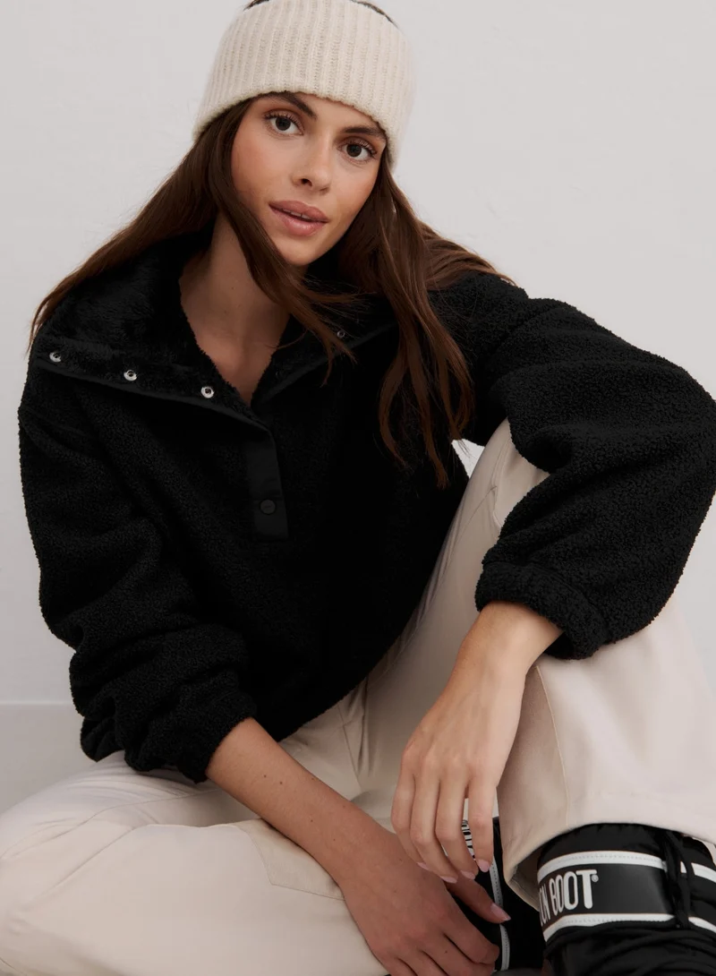 Black Polar Fleece Long Sleeve