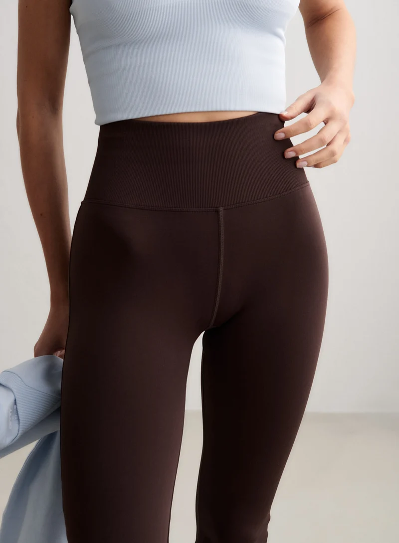 Chocolate Shape Seamless Flare Tights
