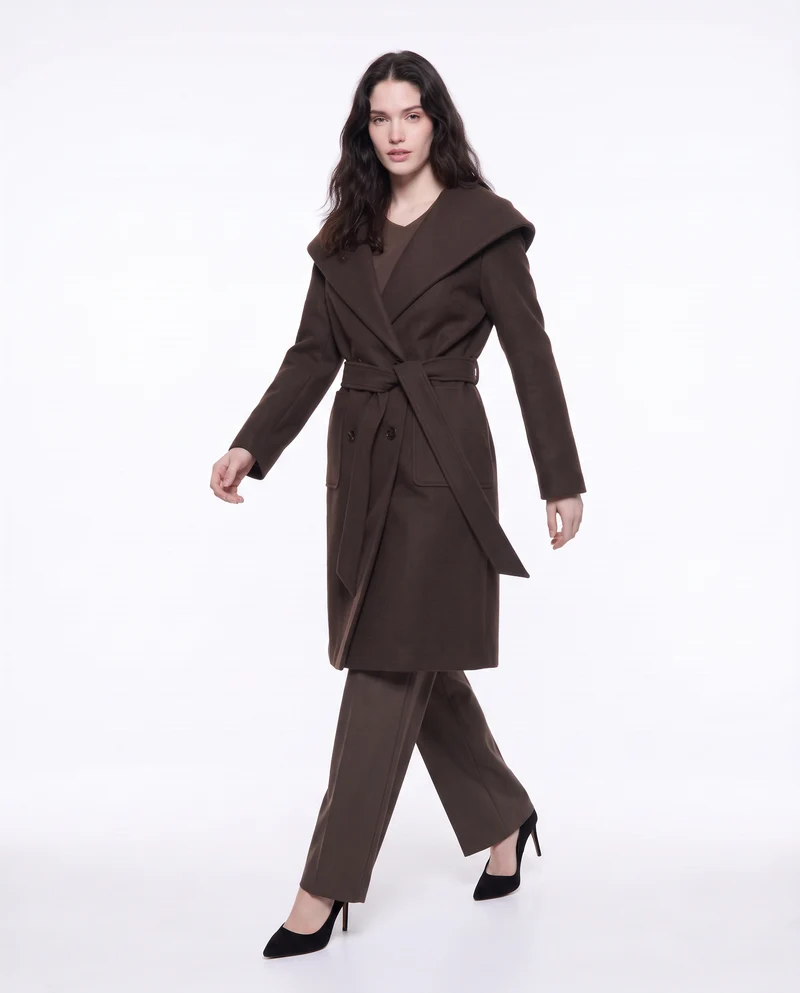 Cappotto basico con cappuccio e cinta - Moro