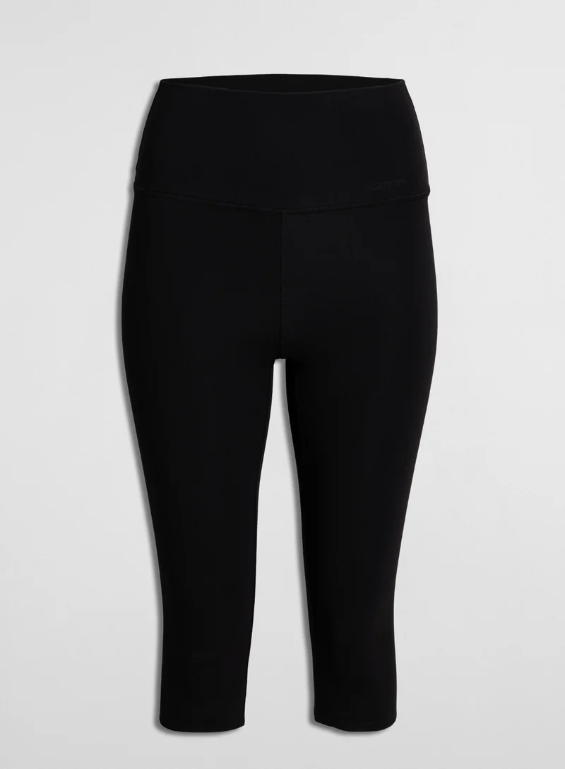 Black Sense Capri Tights