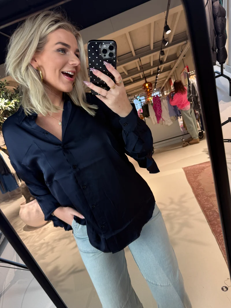 Judith Oversized Ruffle Shirt