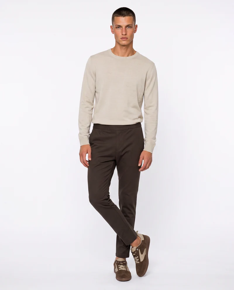 Pantaloni Chino Uomo in Tessuto Diagonale - Moro