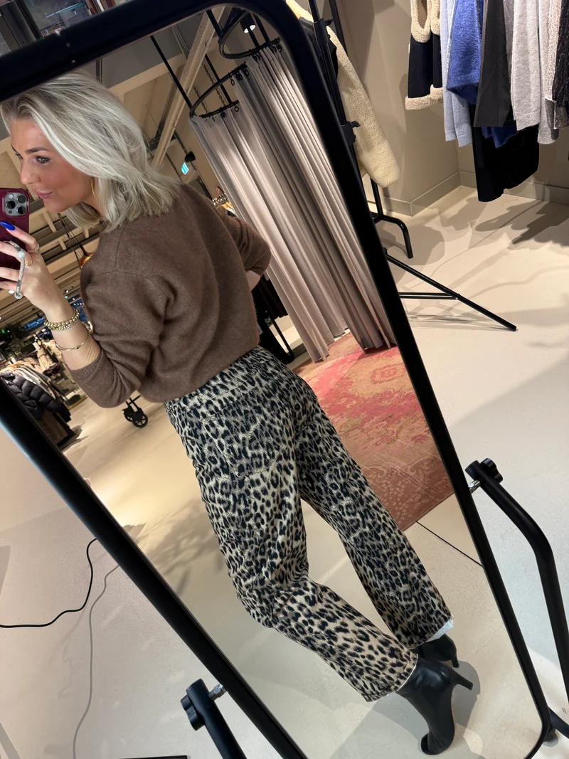 Nara Jeans