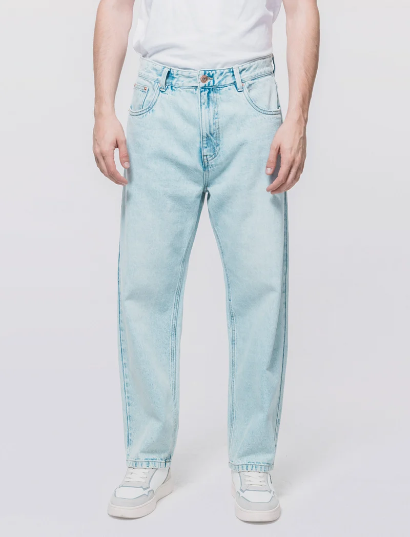 Jeans Baggy Fit Blu Chiaro Effetto Slavato - Denim