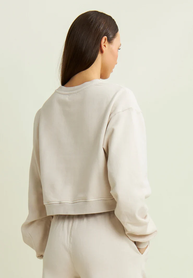 Oversized cropped sweatshirt with Flow print on the shoulder