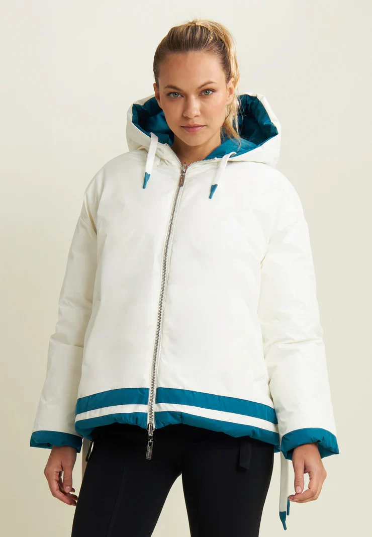Women's reversible down jacket with adjustable hood - Turquoise & White