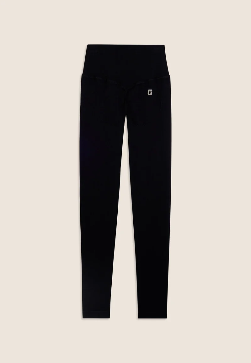 Seamless Push-Up High Waist Skinny 7/8 Leggings - Black - Made in Italy