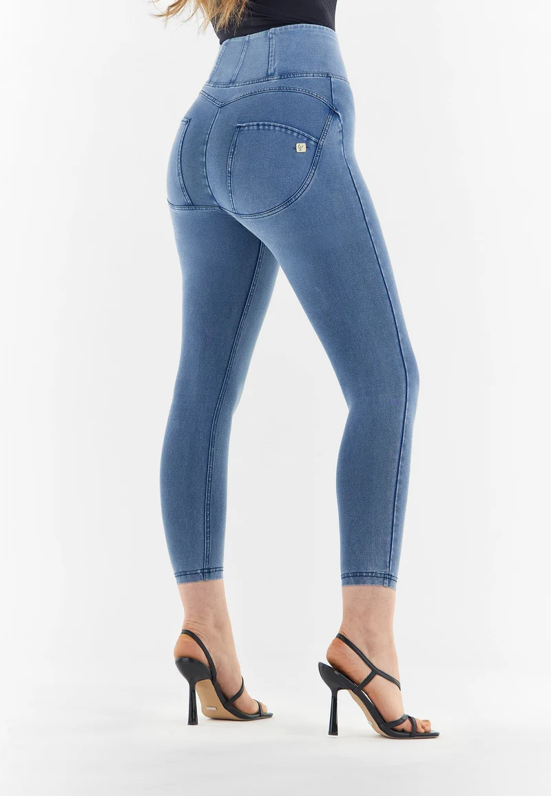 WR.UP Curvy Push-Up High Waist Skinny 7/8 Denim Jeans - Denim Light Blue - Blue Seam