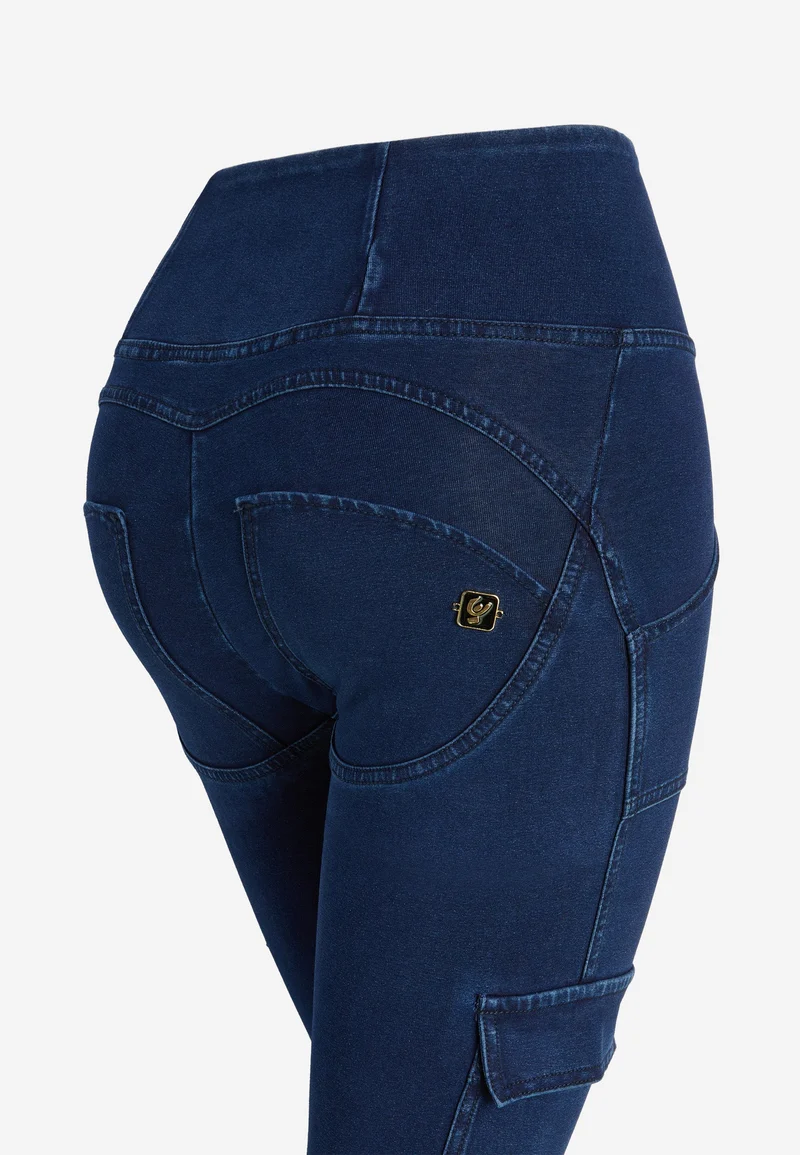 WR.UP Push-Up High Waist Skinny 7/8 Pant With Cargo Pockets - Denim Dark Blue - Blue Seam