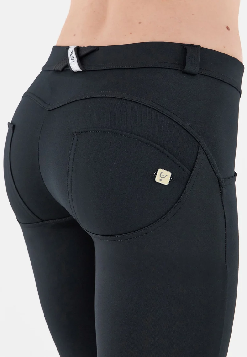 WR.UP Push-Up Regular Waist Skinny 7/8 Flex Tech Leggings - Black