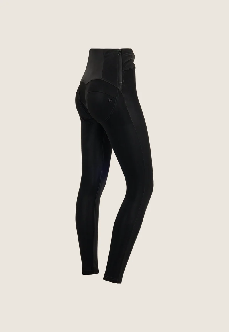 WR.UP Push-Up High Waist Skinny Vegan Leather Pant With Wet Effect - Black