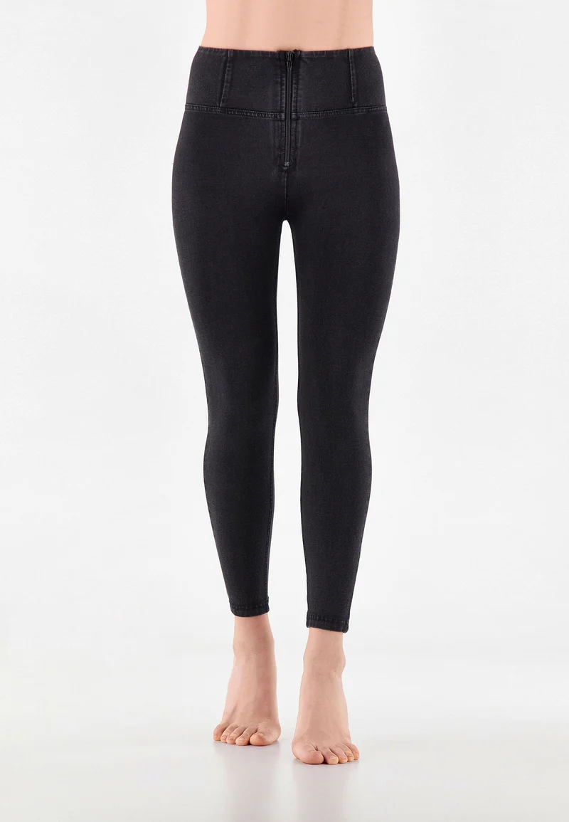 WR.UP Push-Up High Waist Skinny 7/8 Denim Jeans - Denim Black - Black Seam