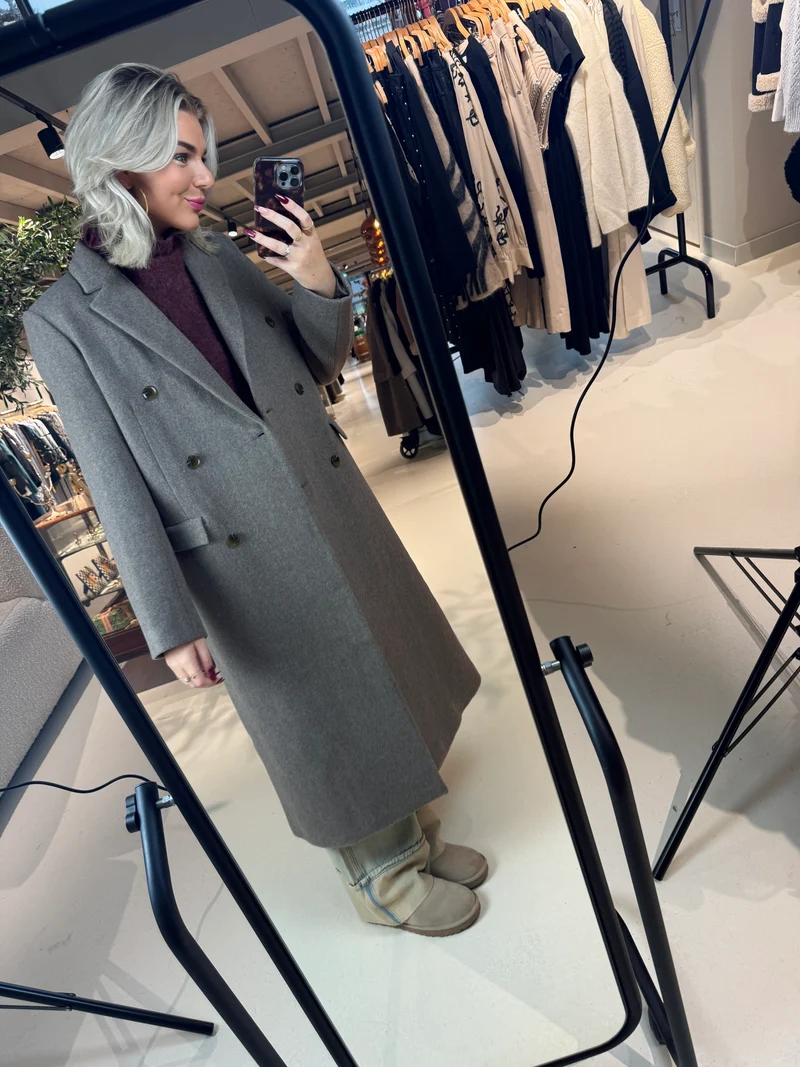 Falcon Coat