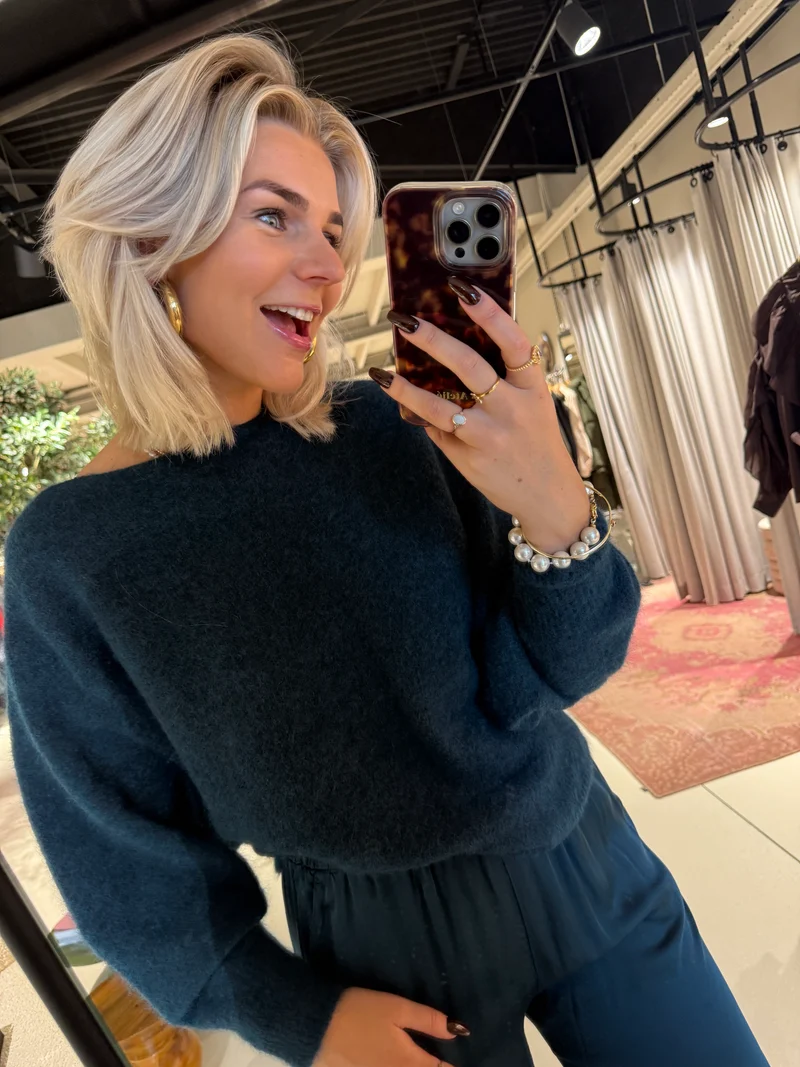 64.173 Sweater