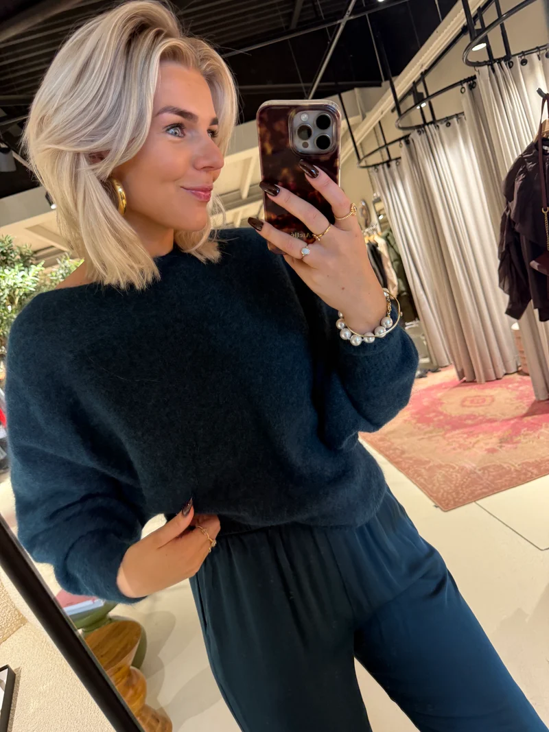 64.173 Sweater