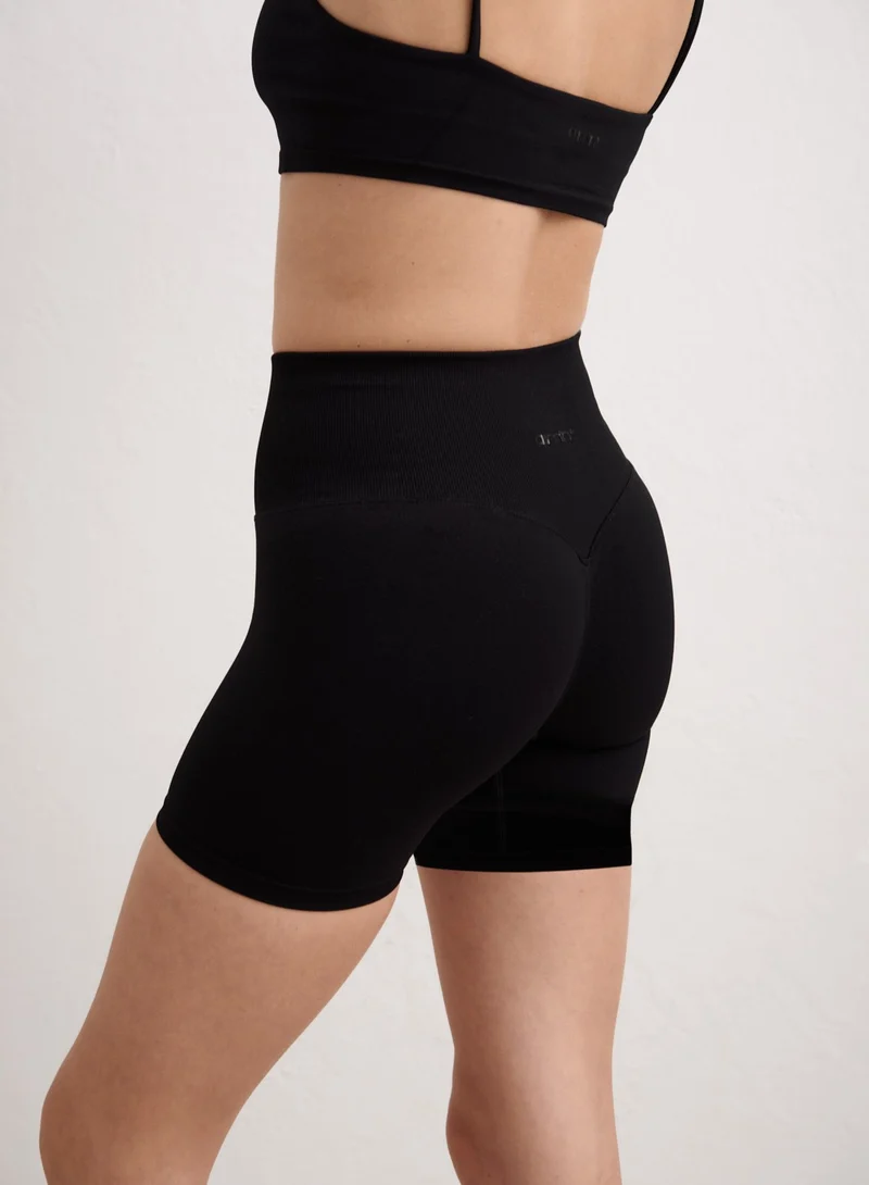 Black Shape Seamless Hotpants