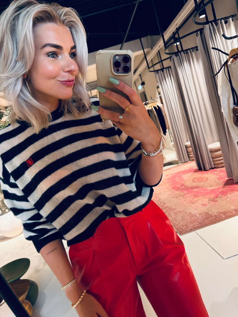 Ariama Sweater