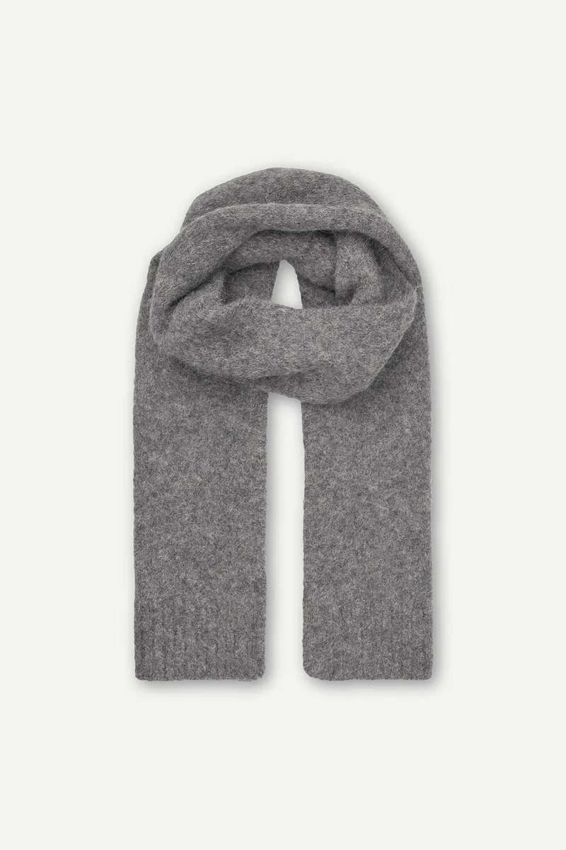 Sajeanne Scarf