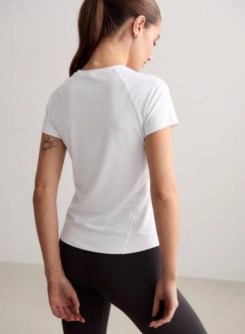 White Soft Basic Short Sleeve
