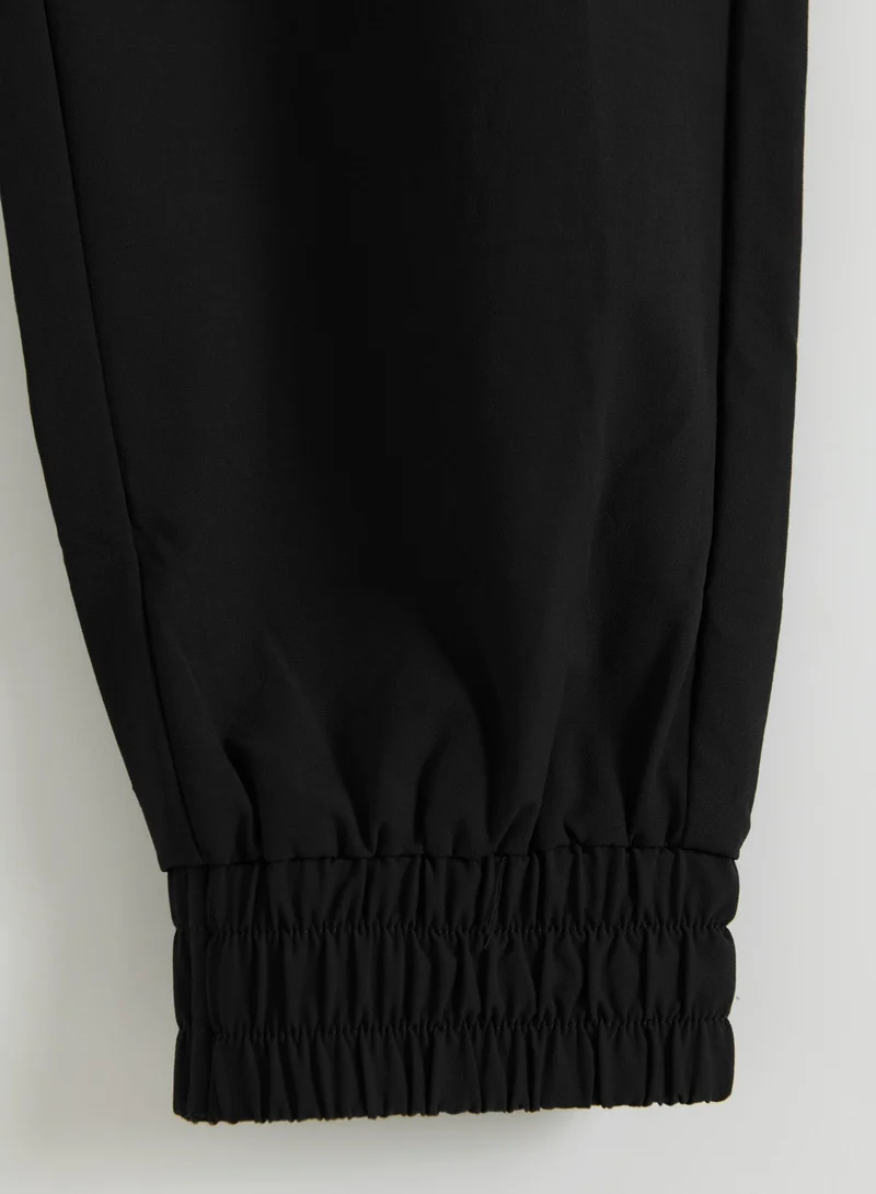 Black Cargo Pants
