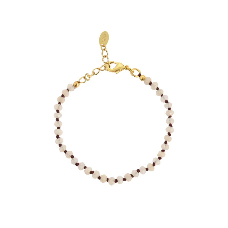 Handgeknoopte armband met witte edelstenen