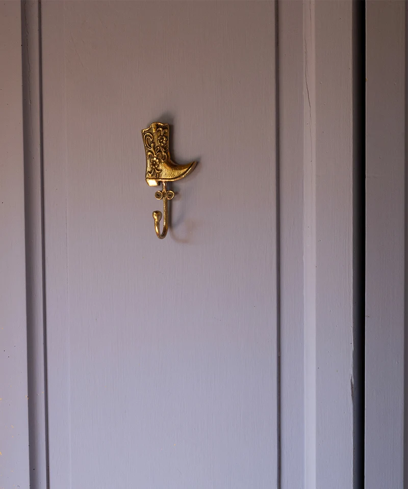 Dallas boot hook