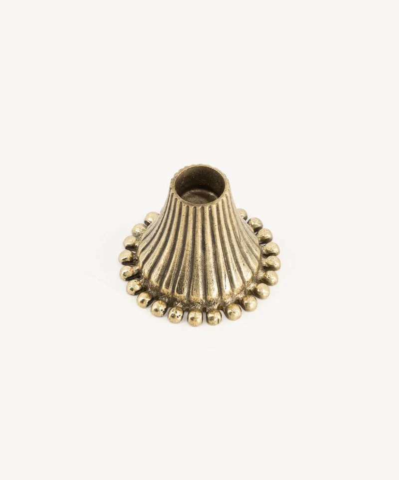 Aya candle holder