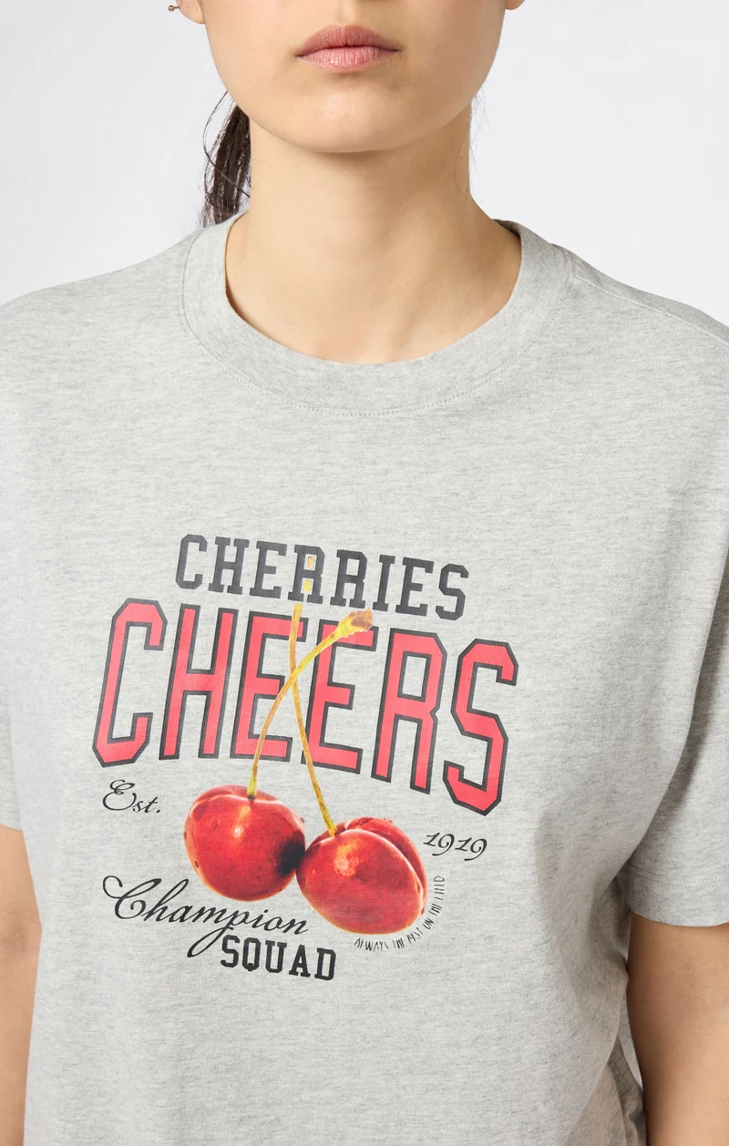 Women’s Loose Fit Graphic T-Shirt