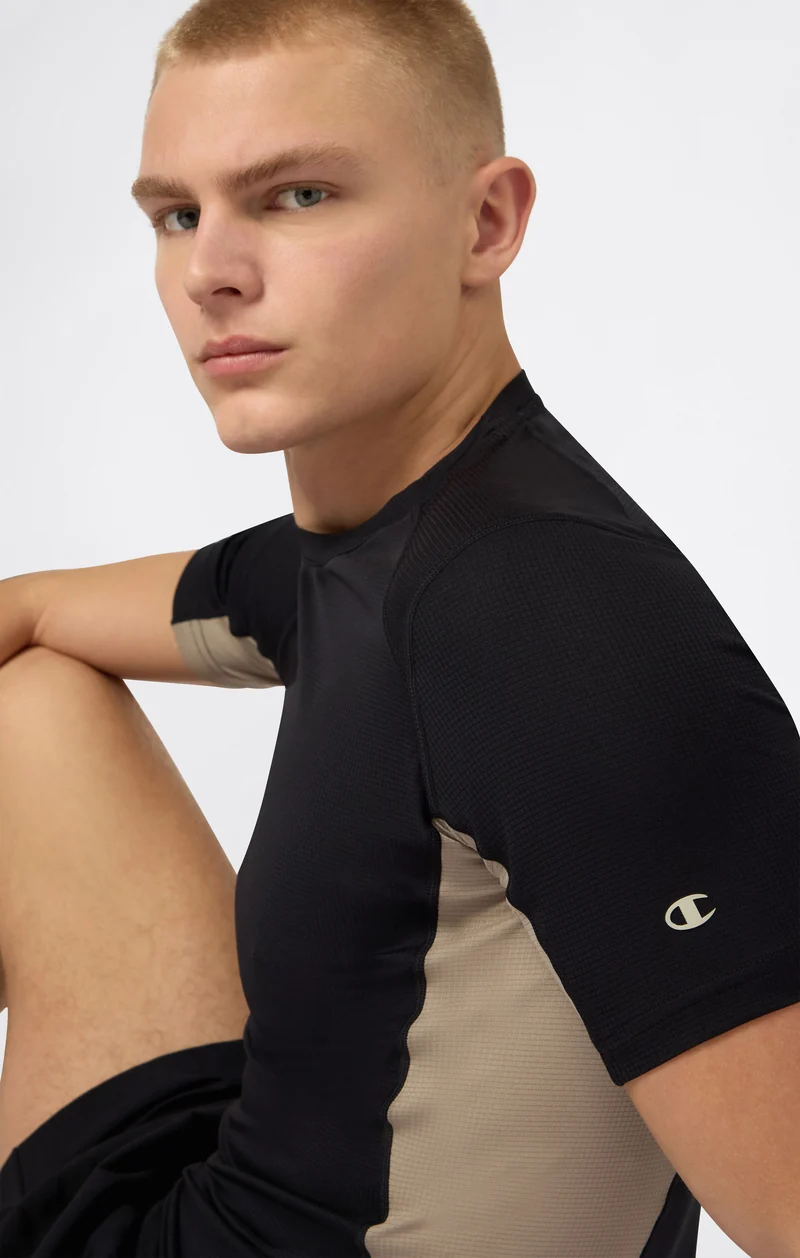 Men’s Quick Dry Mesh Athletic Fit T-shirt