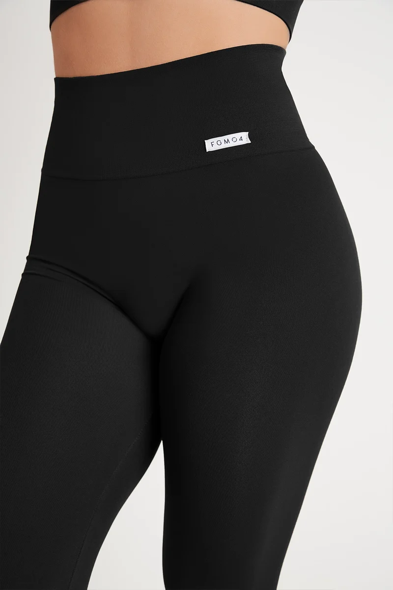 Completo Basic Yoga Nero