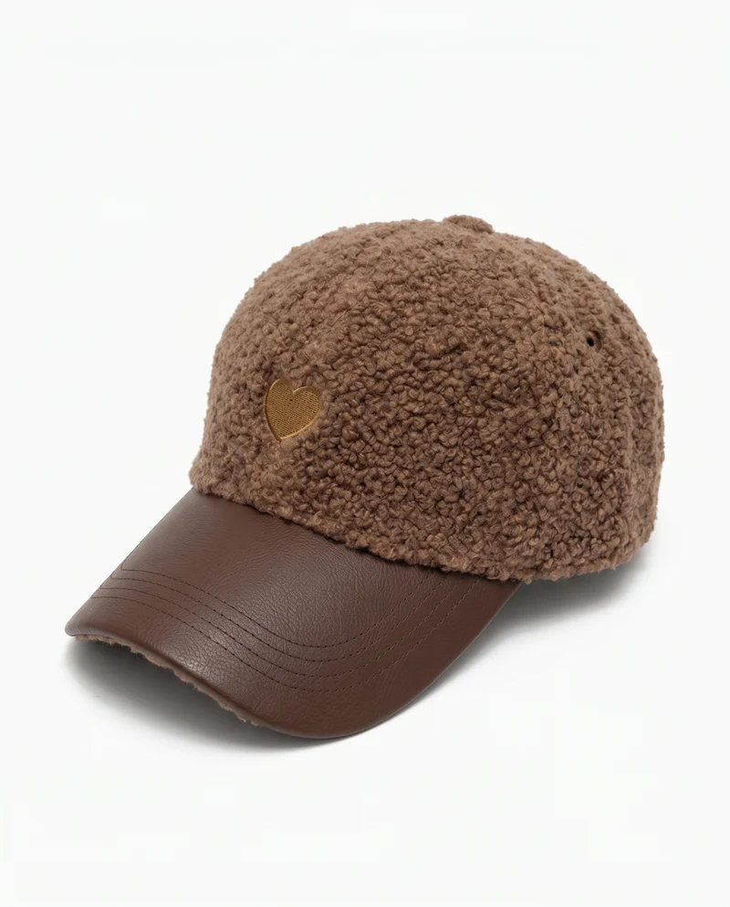 Baseball effetto pelle con visiera finta - Cammello