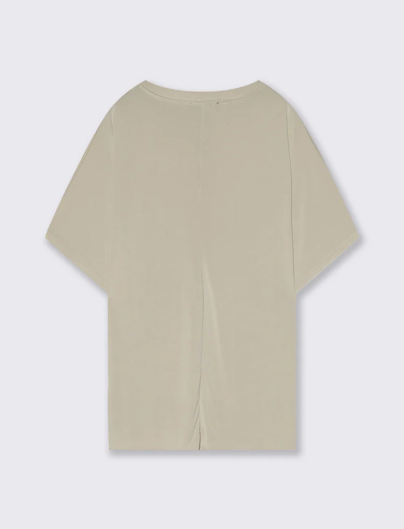 T-Shirt: Vestibilità Morbida e Confortevole - Beige
