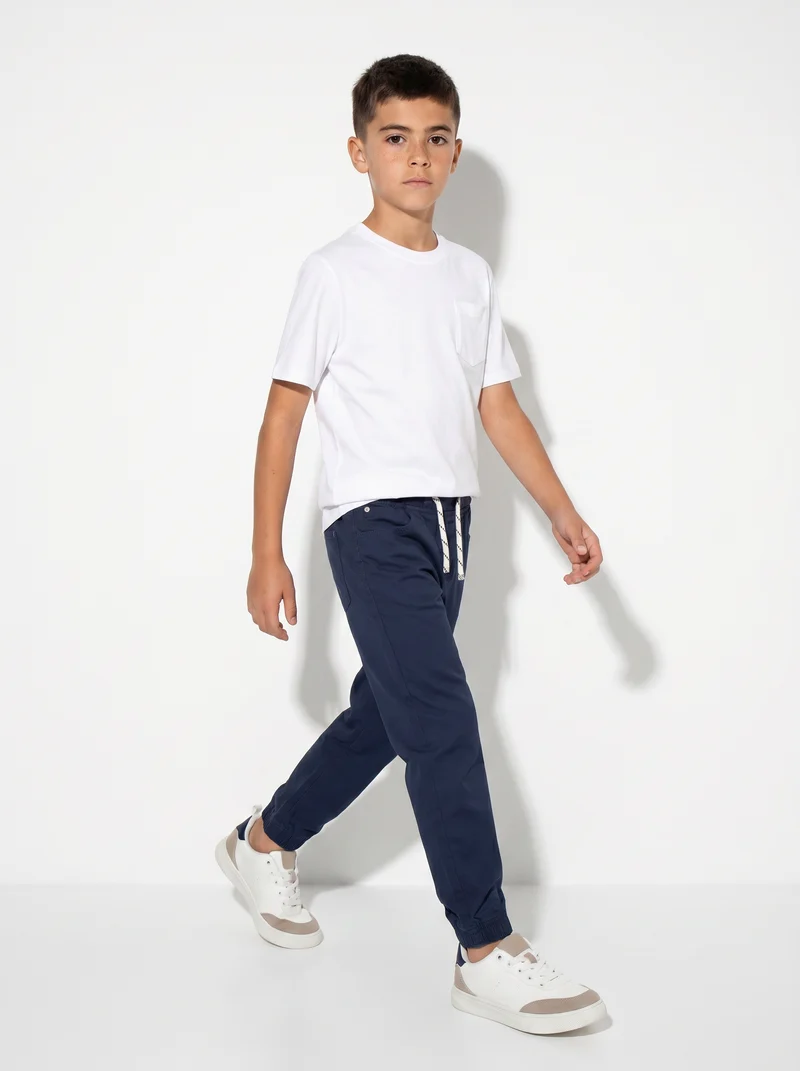 T-shirt girocollo con taschino versatile - Bianco