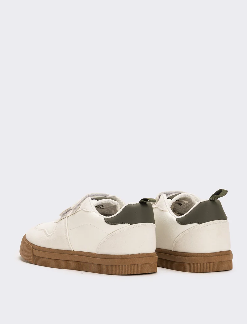 Sneakers con strapppi da bambino - Bianco
