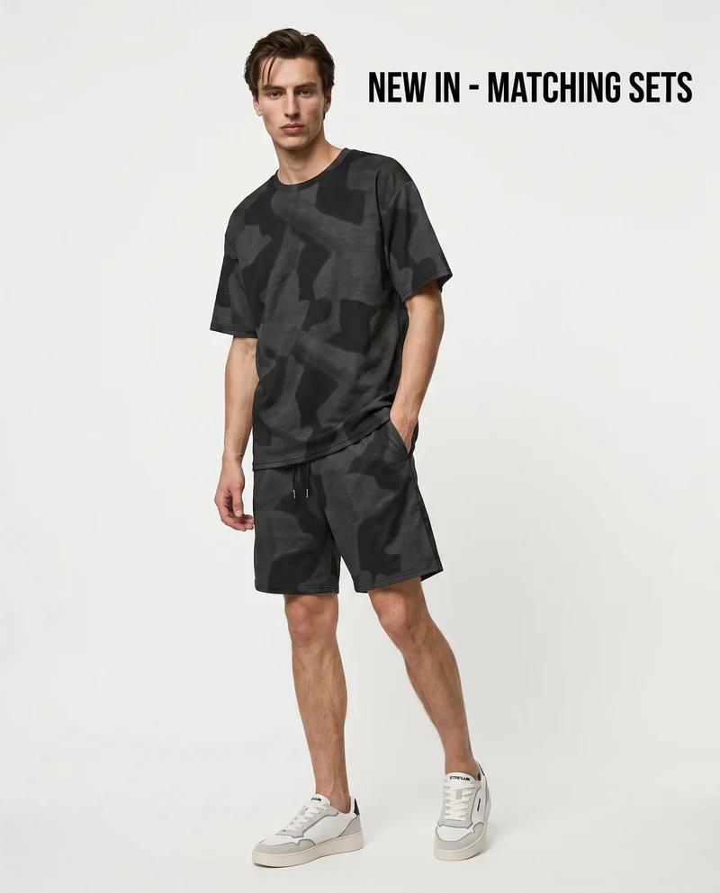 T-shirt girocollo in tessuto stampato - var 2