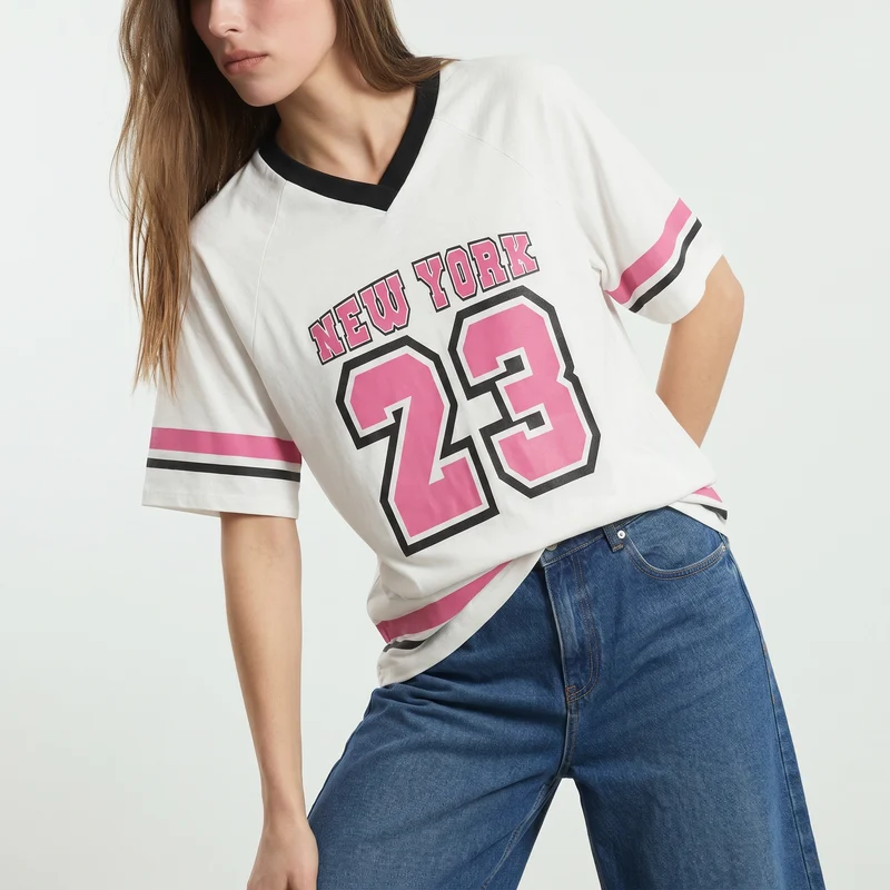 T-Shirt Scollo a V con Stampa - Bianco